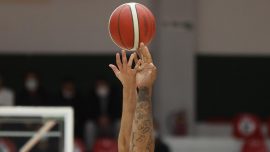 İzmir'deki basketbol turnuvasının bilet gelirleri depremzedelere bağışlanacak